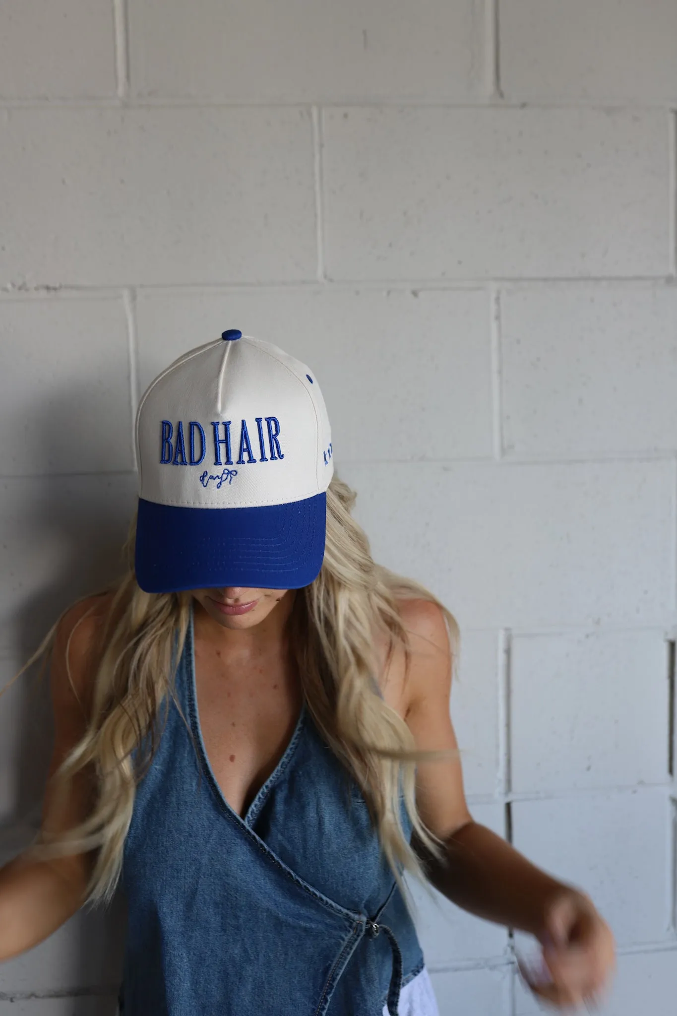 BAD HAIR DAY TRUCKER HAT ( 9 COLORS )