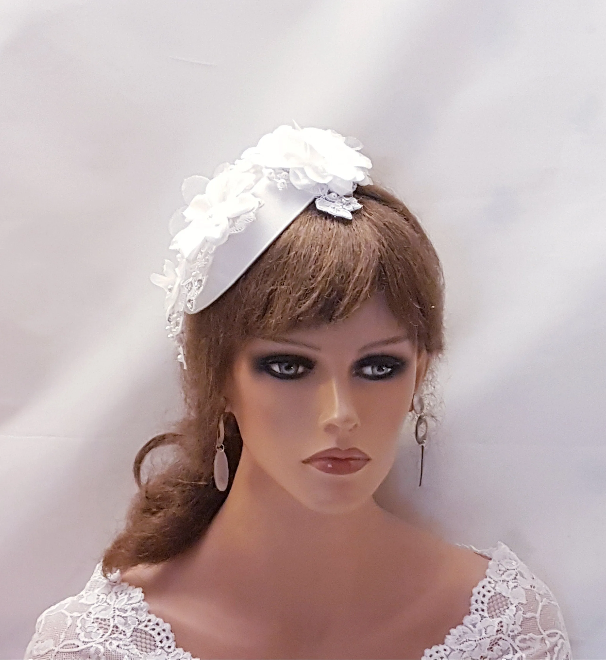 Birdcage veil Floral Hat fascinator White Ivory - ELEGANCEFASCINATOR