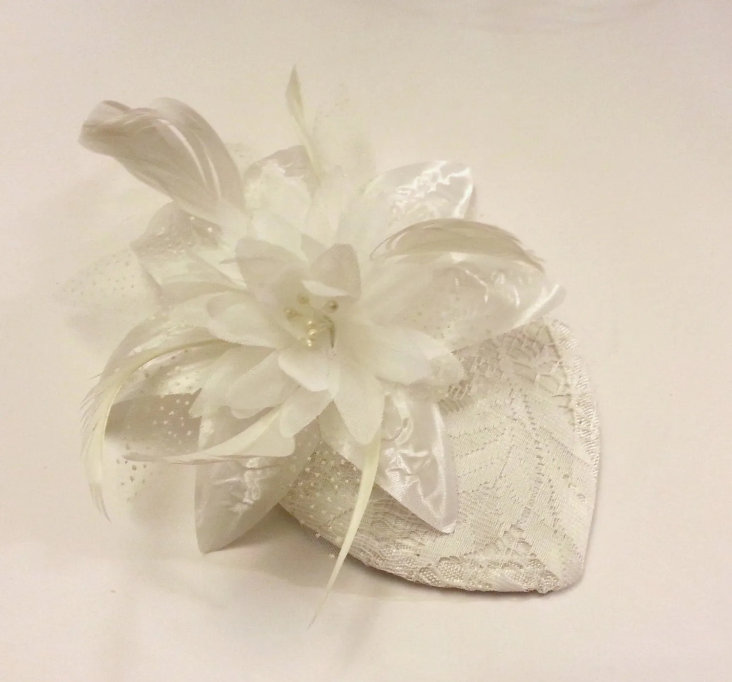 Birdcage veil Hat fascinator White Ivory Floral Hat-ELEGANCEFASCINATOR