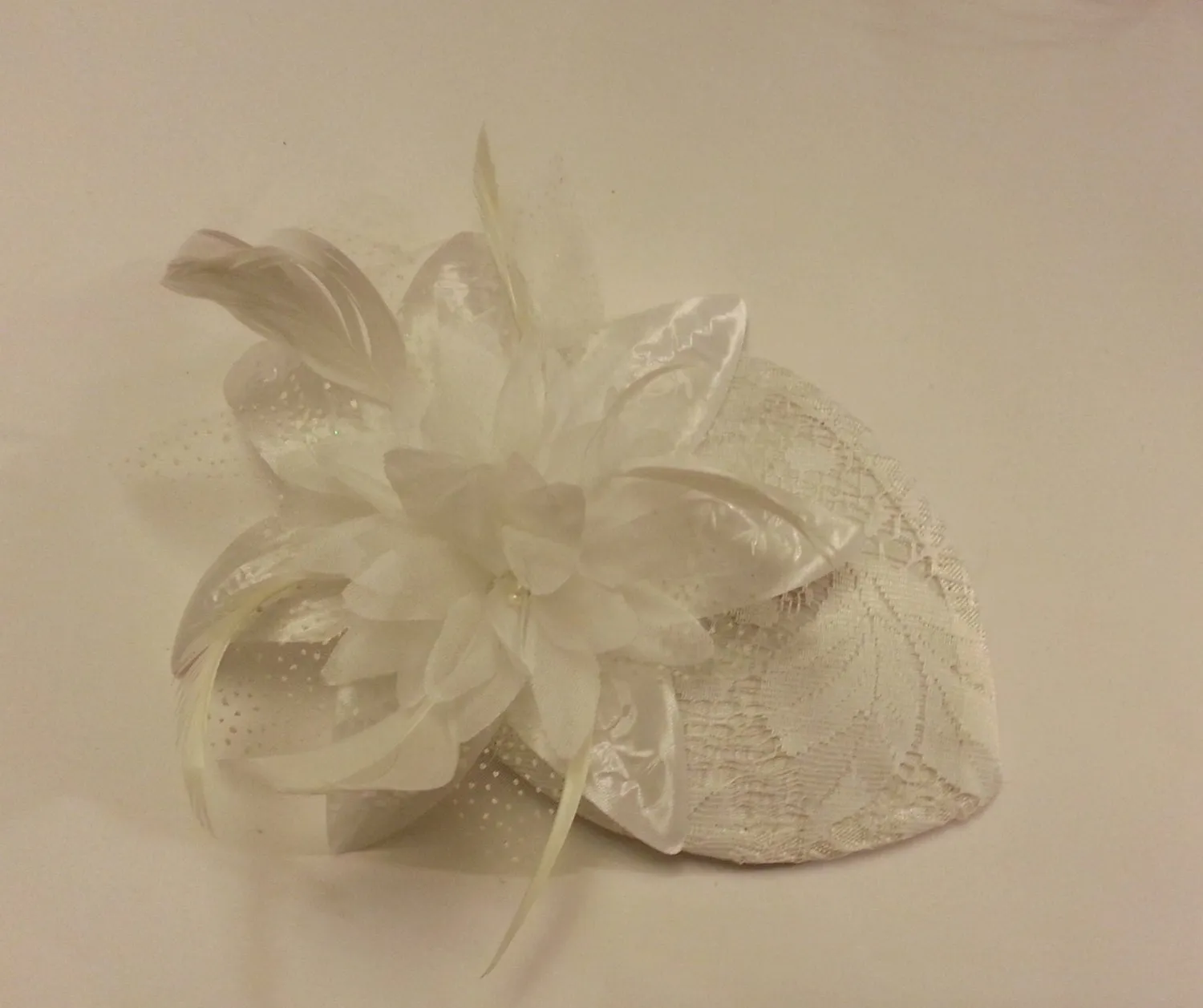 Birdcage veil Hat fascinator White Ivory Floral Hat-ELEGANCEFASCINATOR