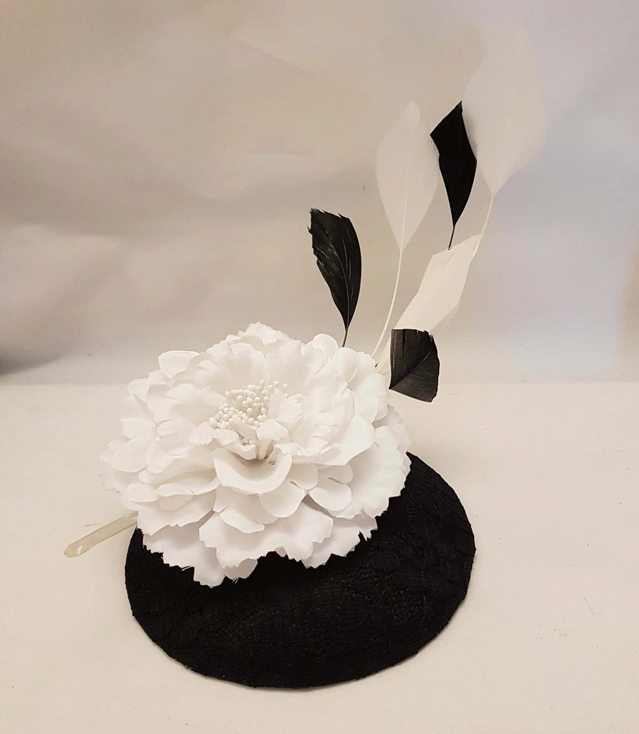 BLACK HAT Fascinator Black lace Hat with HotPink Flower Hat with Black & White Feathers Wedding Ceremoney Hatinator Cocktail Ascot Hat Black