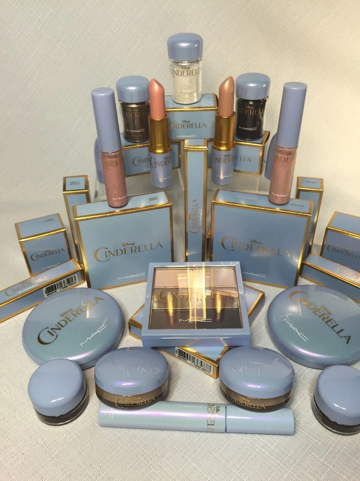 BNIB MAC CINDERELLA 2015 COLLECTION Lipstick & Free As A Butterfly