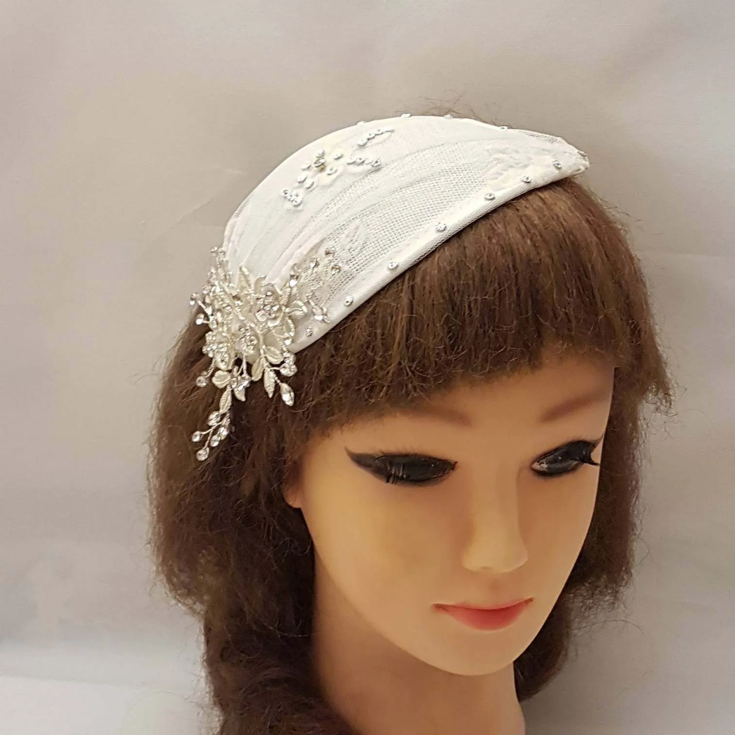 Bridal birdcage veil & hat Vintage inspired Teardrop hat  BRIDAL FASCINATOR White Ivory 2Pc set