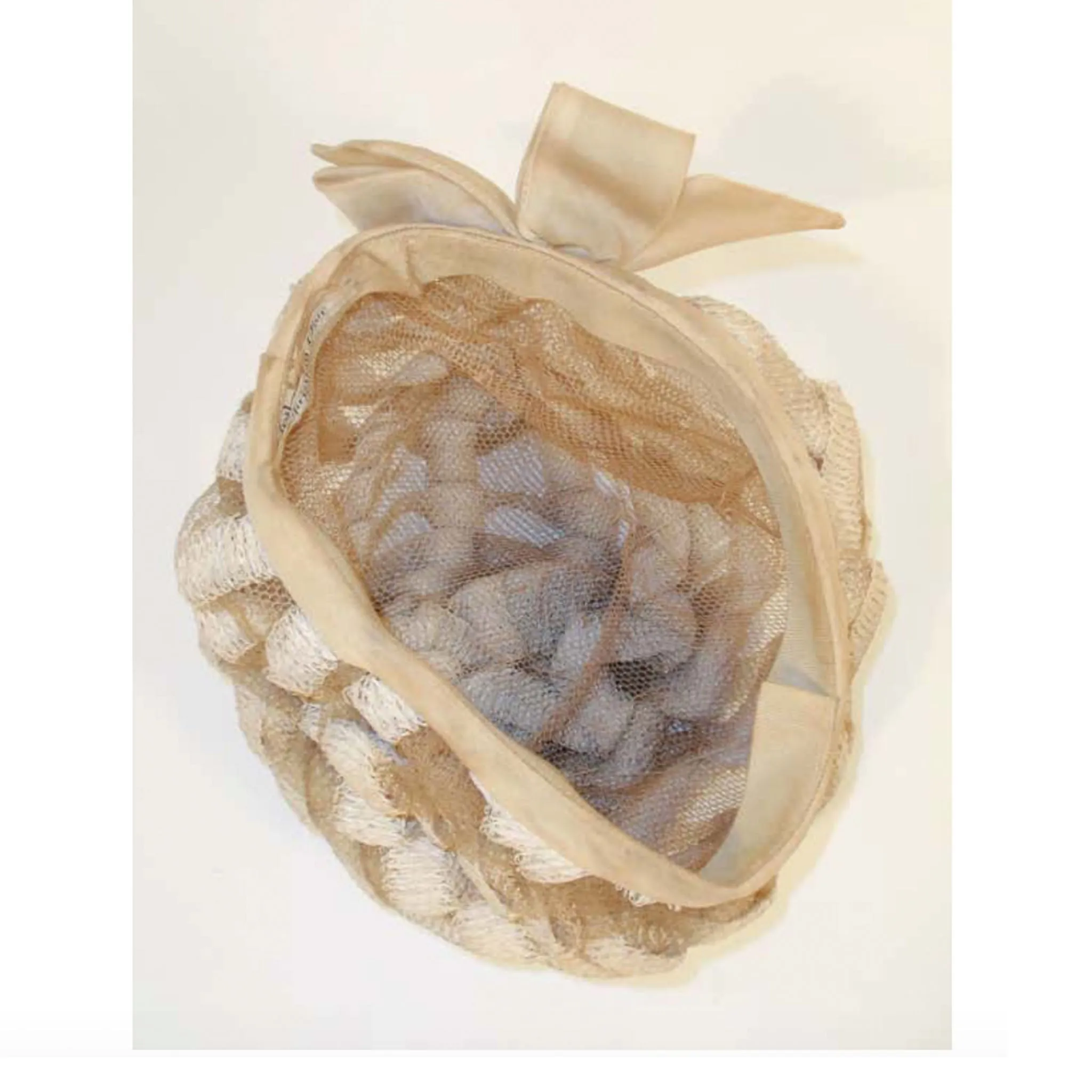 CHRISTIAN DIOR 1960s Chapeaux Woven Textured Net Bubble Hat