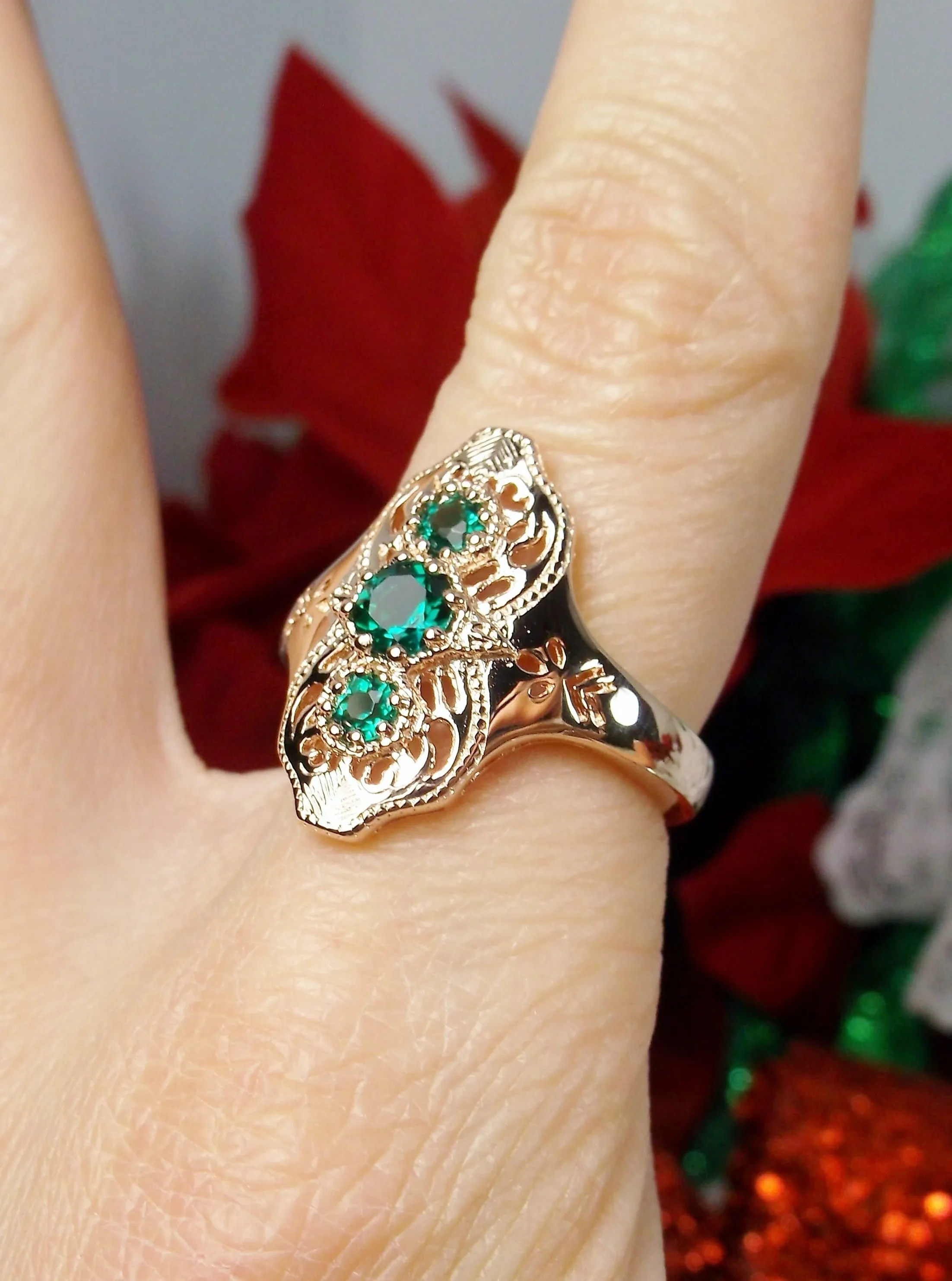 Emerald Ring, Spider Gatsby, Gold Vintage Jewelry D172