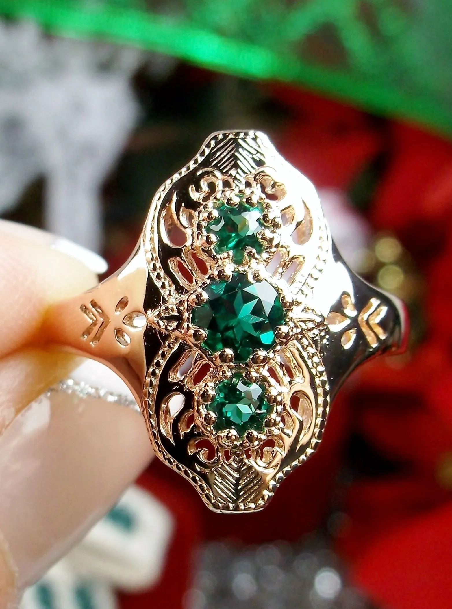 Emerald Ring, Spider Gatsby, Gold Vintage Jewelry D172
