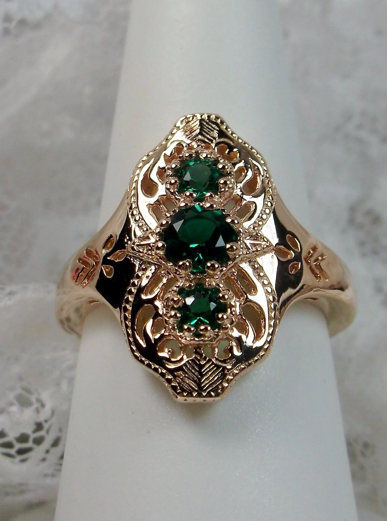 Emerald Ring, Spider Gatsby, Gold Vintage Jewelry D172