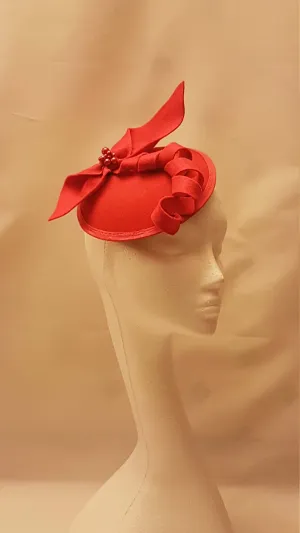 Fascinator, Red Hat fascinator #Red fascinator, Felt swirl Ascot hat fascinator Wedding,Race,Cocktail,Church hat fascinator Custom colour