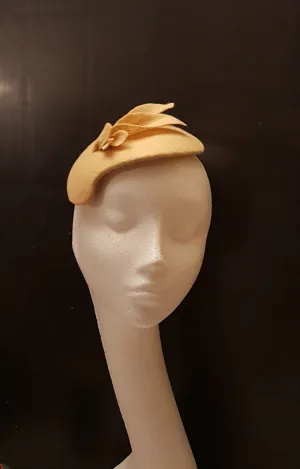 Fascinator Tan/Nude/Camel Felt fascinator # TAN FELT HAT fascinator  Hat fascinator,Wedding,Ascot,Cocktail,Church hat fascinator