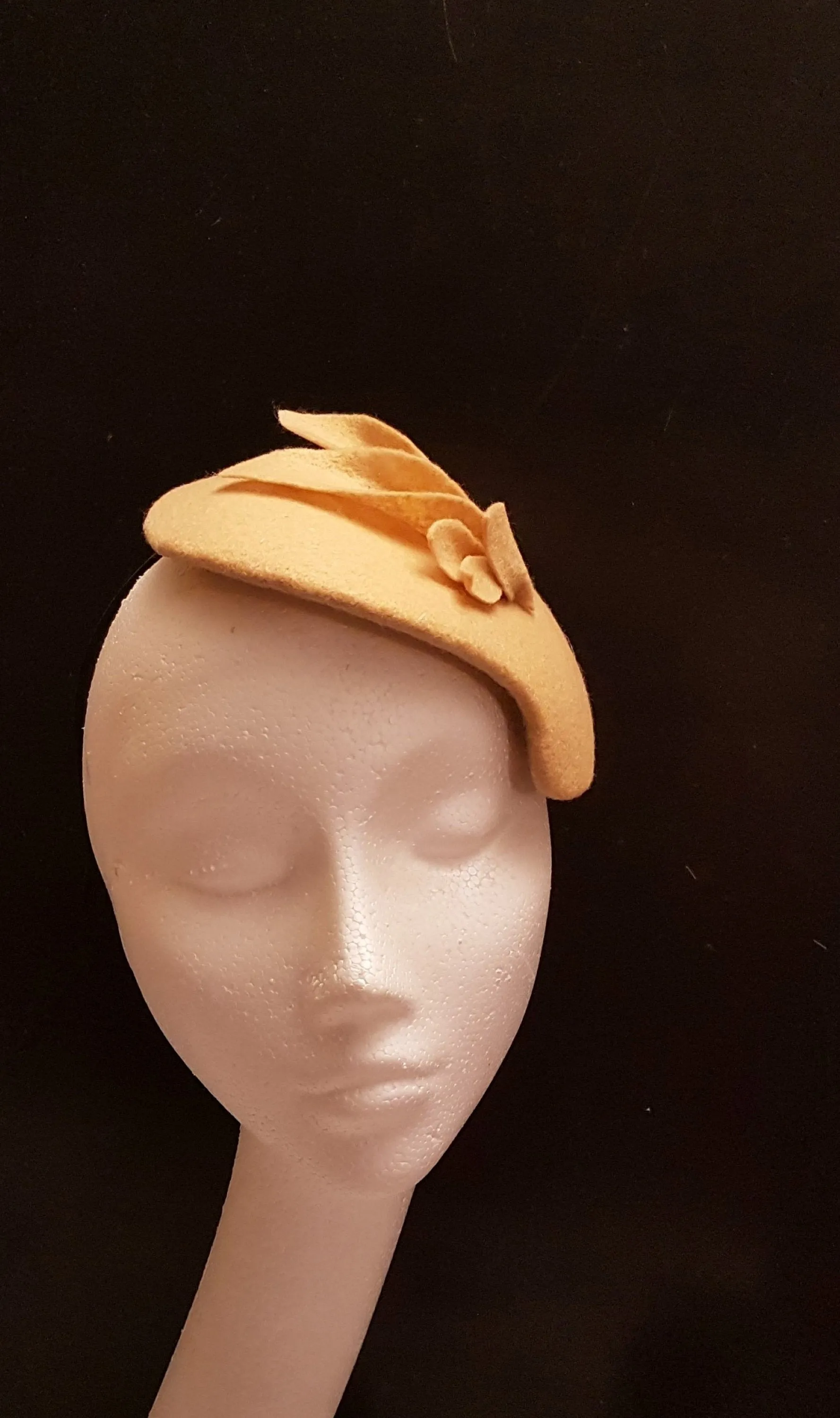 Fascinator Tan/Nude/Camel Felt fascinator # TAN FELT HAT fascinator  Hat fascinator,Wedding,Ascot,Cocktail,Church hat fascinator