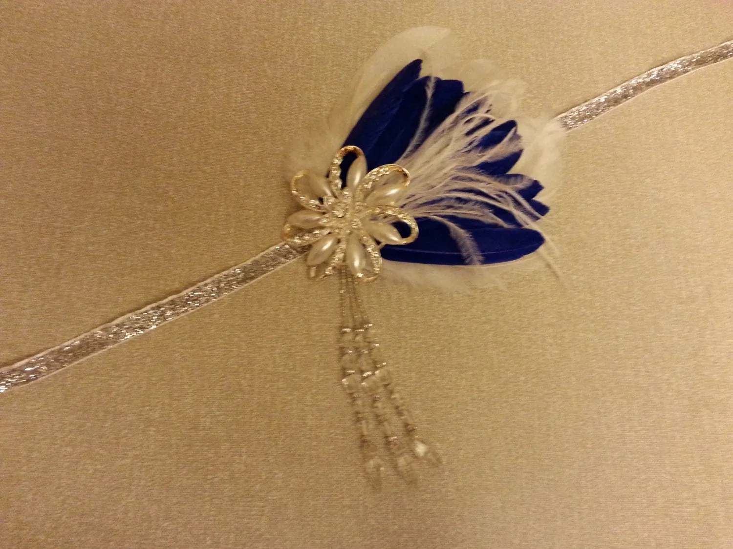 Great Gatsby Dress Headband Flapper Dress fascinator Headpiece  1920 Headband  White and Blue feather Fascinator with Sparkly embellishment