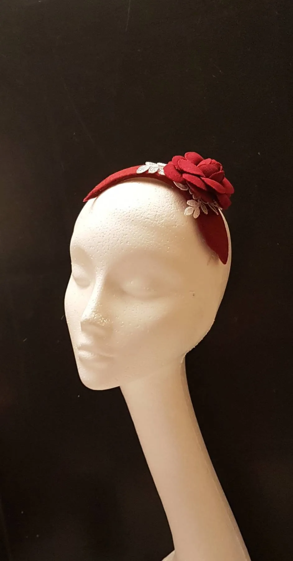 MAROON FASCINATOR HEADBAND. Modern Felt fascinator Cocktail,Hairpiece.