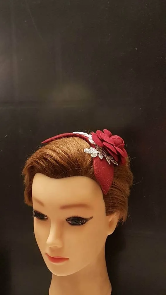 MAROON FASCINATOR HEADBAND. Modern Felt fascinator Cocktail,Hairpiece.