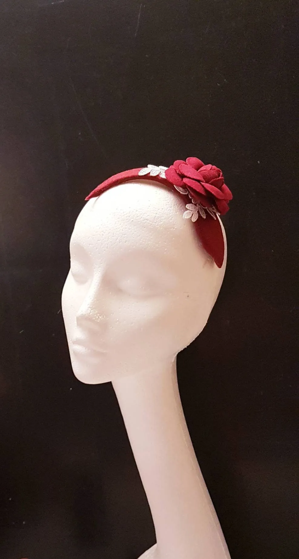MAROON FASCINATOR HEADBAND. Modern Felt fascinator Cocktail,Hairpiece.
