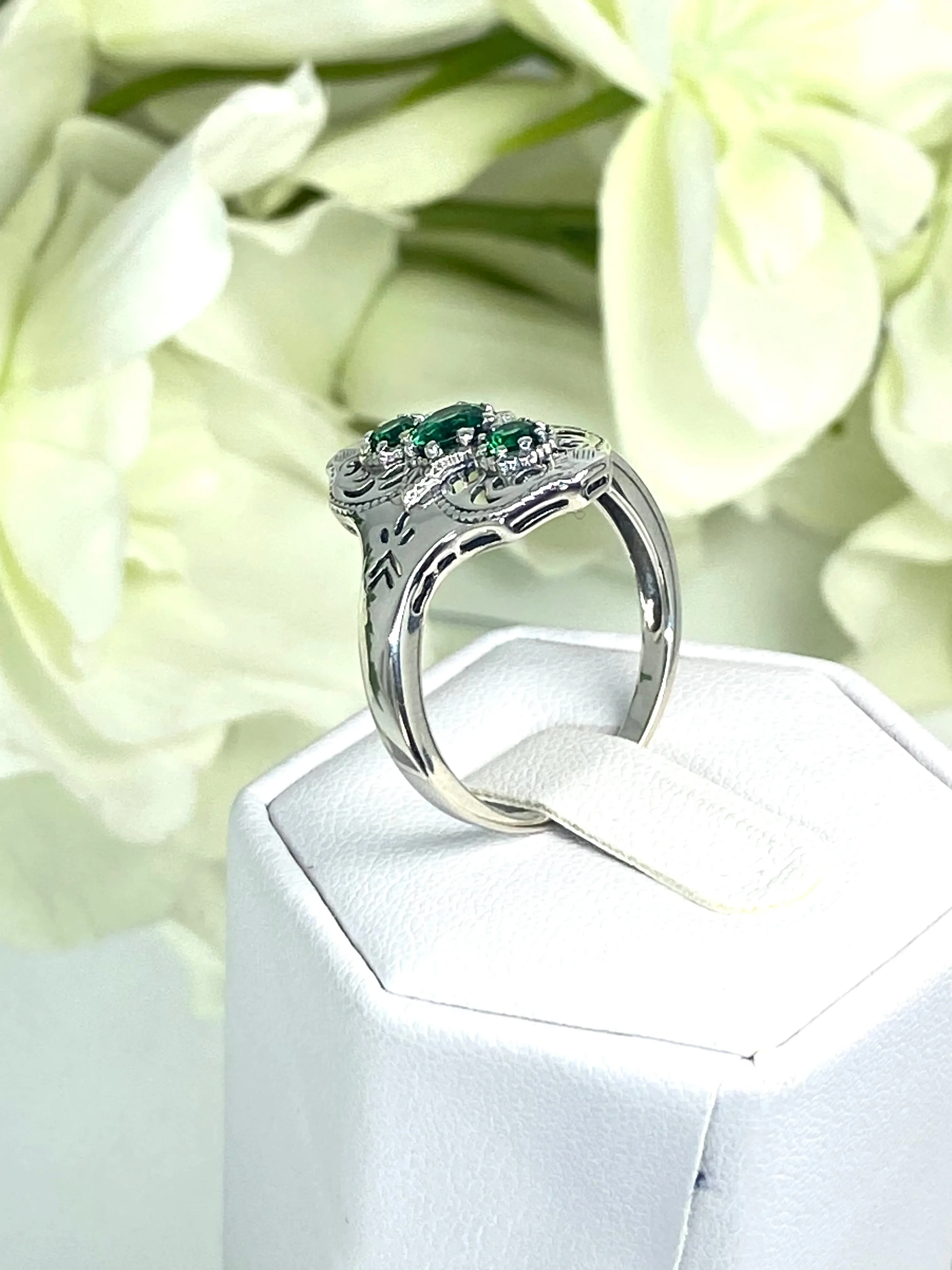 Natural Emerald Ring, Size 9, Spider Gatsby, Sterling Silver Vintage Jewelry D172 - Ready to Ship