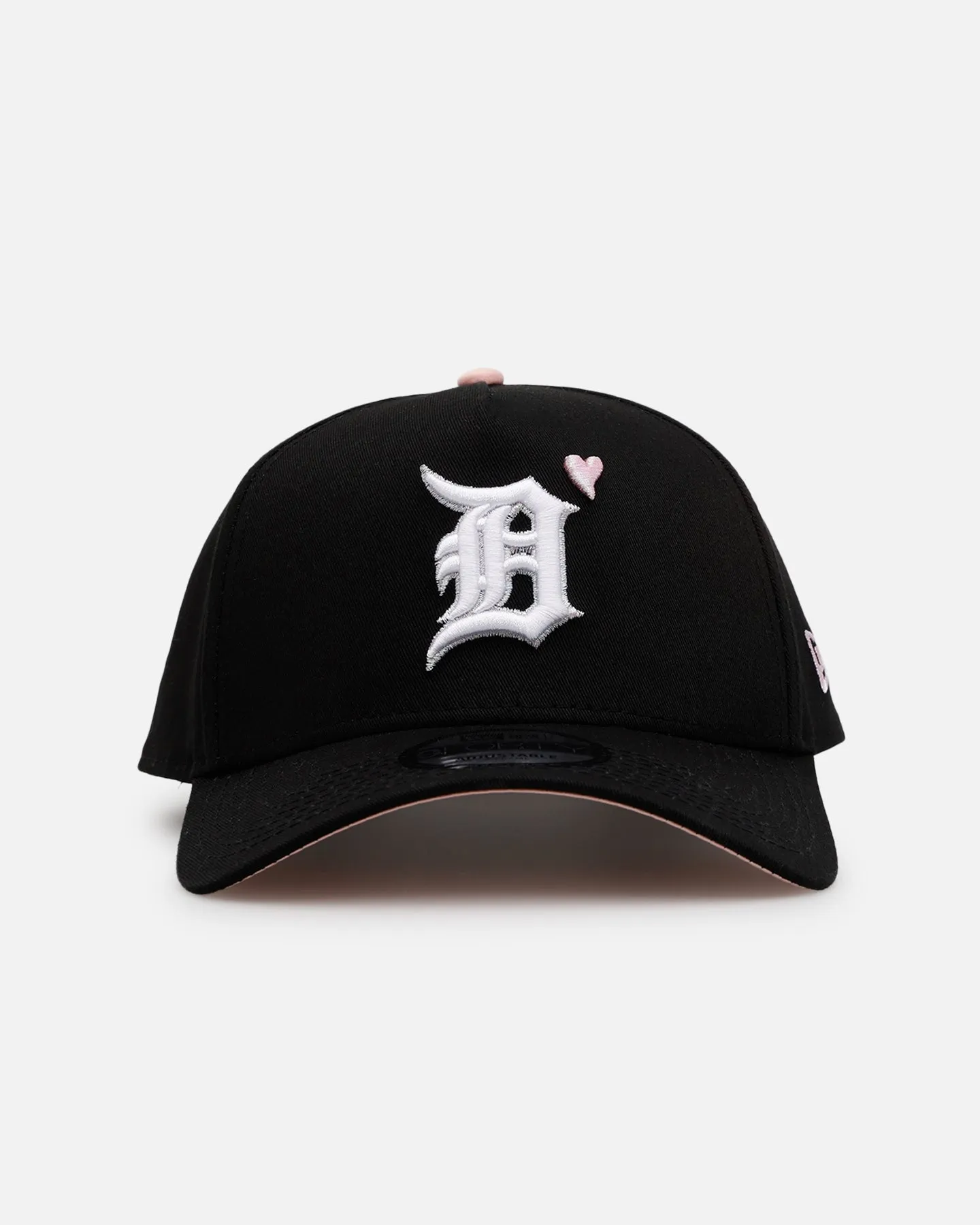 New Era Detroit Tigers 'Pink Satin Hearts 2.0' 9FORTY A-Frame Snapback Black/Pink