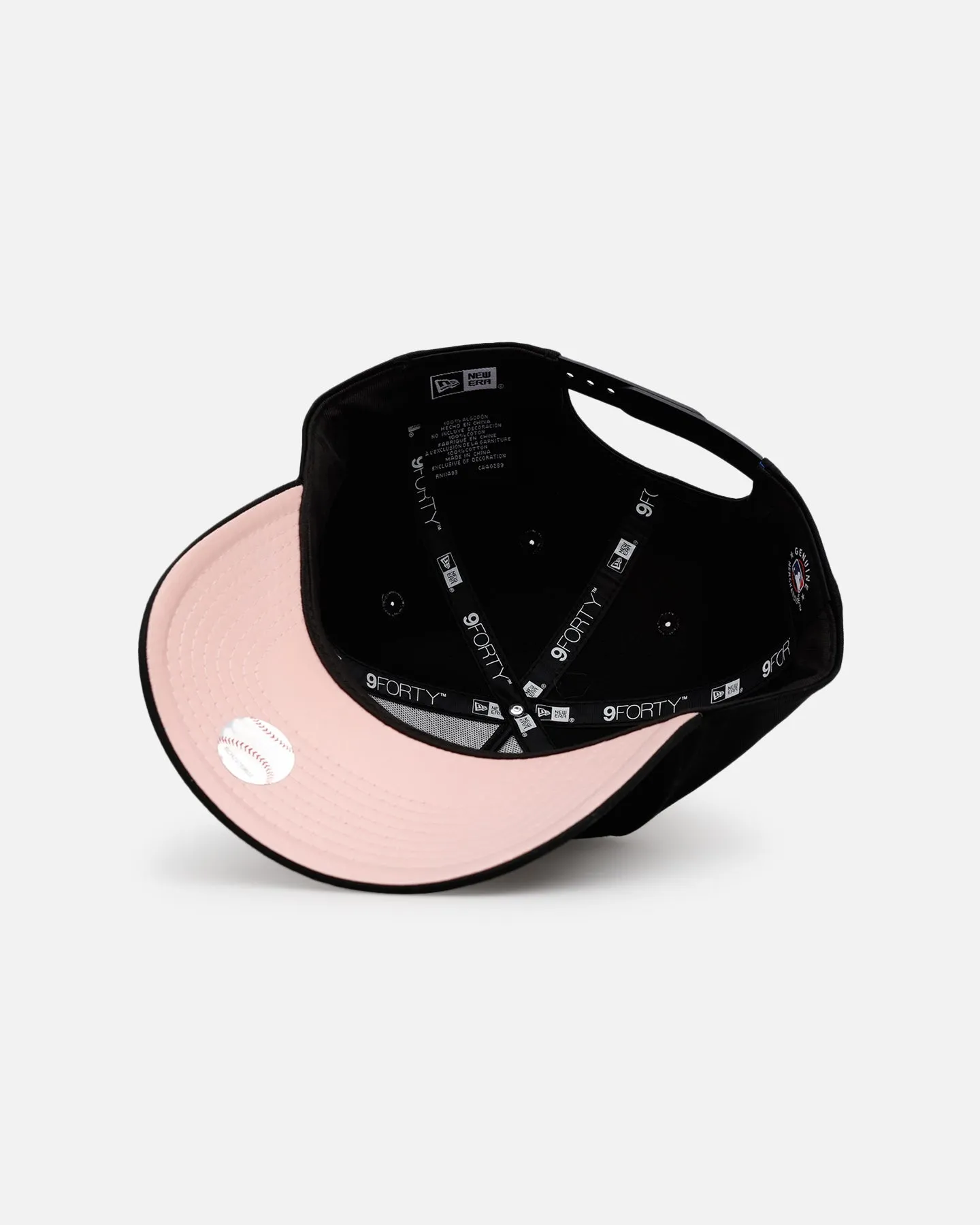 New Era Los Angeles Angels 'Pink Satin Hearts 2.0' 9FORTY A-Frame Snapback Black/Pink