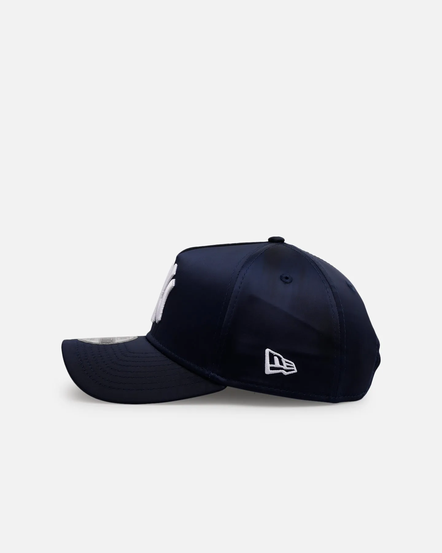 New Era New York Yankees 'Team Color Satin' 9FORTY A-Frame Snapback Official Team Color