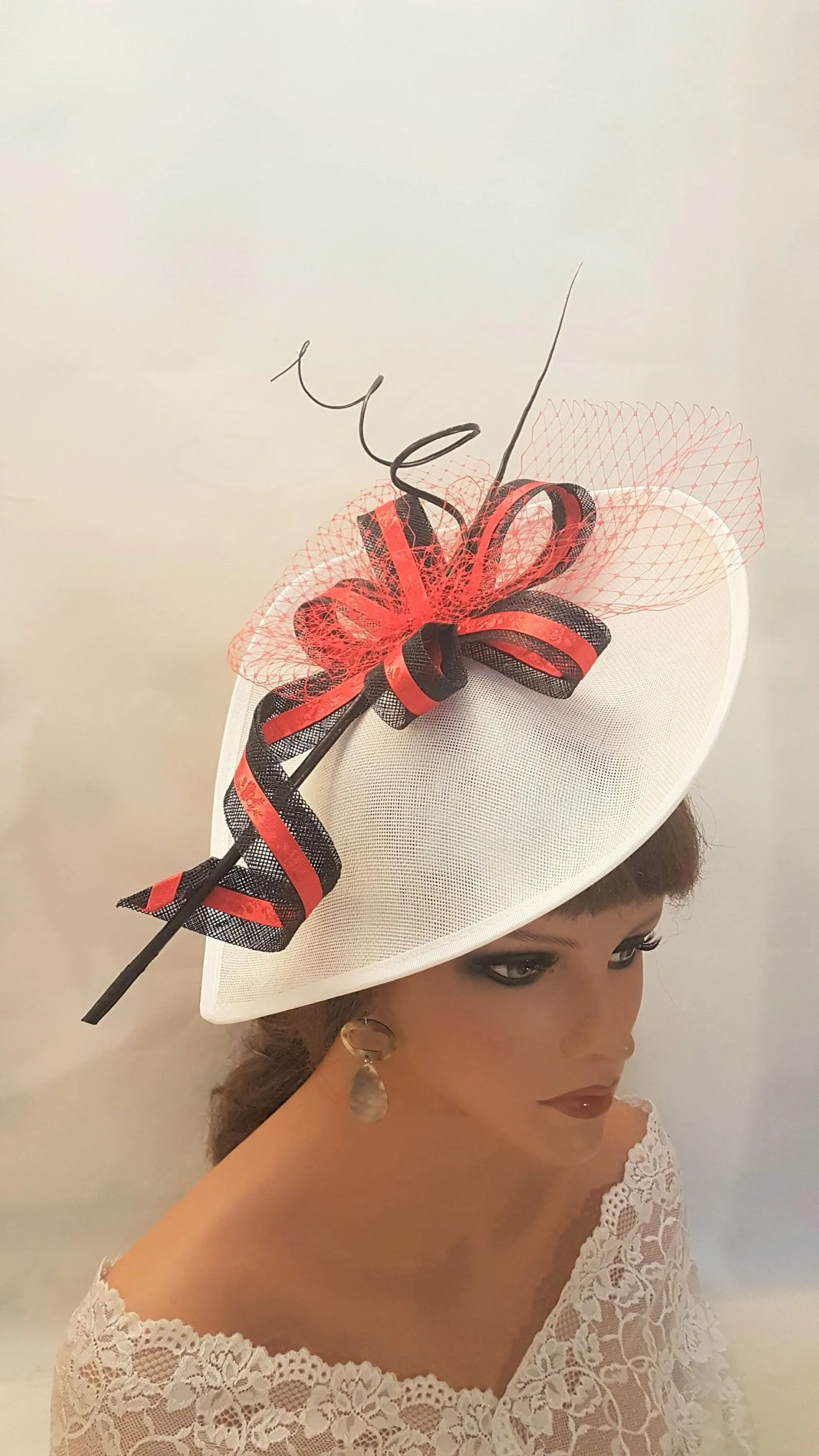 RED& WHITE HAT Fascinator  Long Quill Feather Large teardrop hatinator,Mother of bride/Groom hat,Kentecky derby,Royal Ascot Hat Fascinator