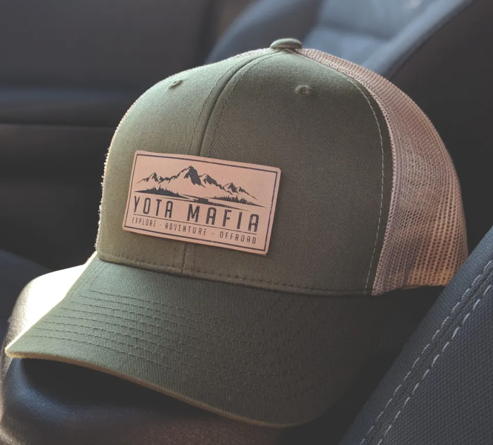 Richardson 112 Trucker Hat (Leather Patch)