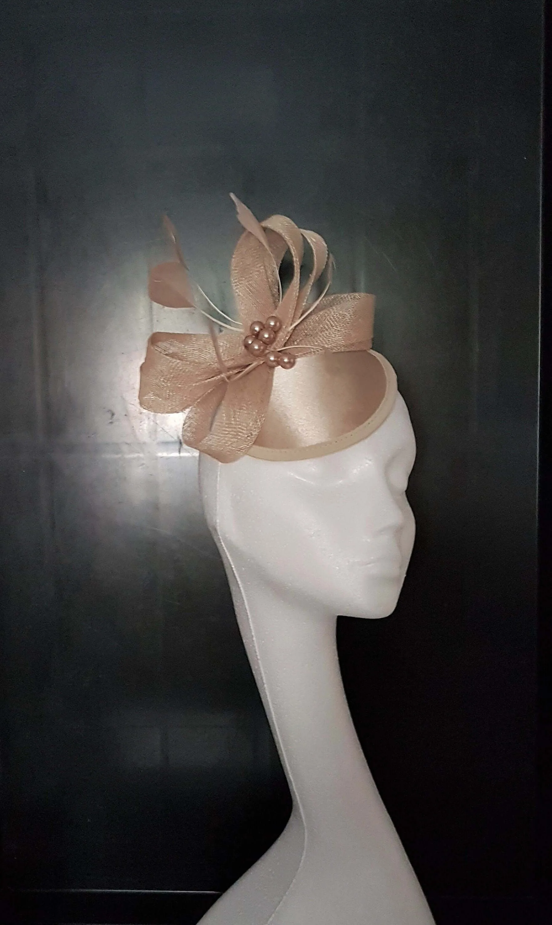SILVER GREY FASCINATOR, Champagne,Ivory,Pink,Navy. Kentecy derby,Royal Ascot,Wedding Cocktail Church hat Mother and bride/Groom Fascinator