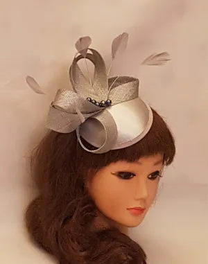 SILVER GREY FASCINATOR, Champagne,Ivory,Pink,Navy. Kentecy derby,Royal Ascot,Wedding Cocktail Church hat Mother and bride/Groom Fascinator