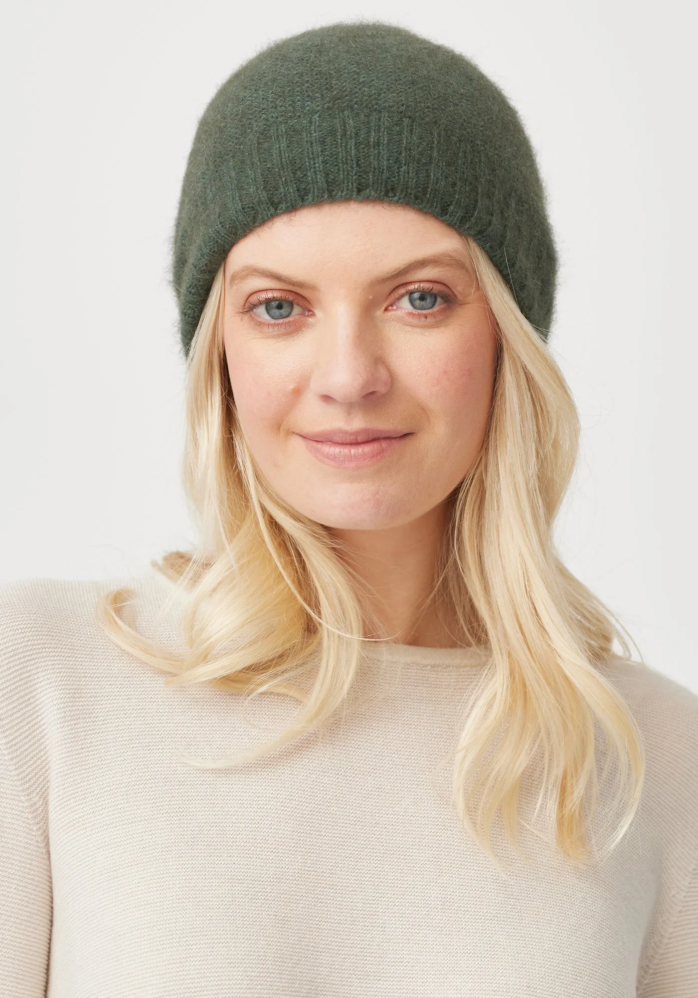 UNTOUCHED WORLD Moss Beanie